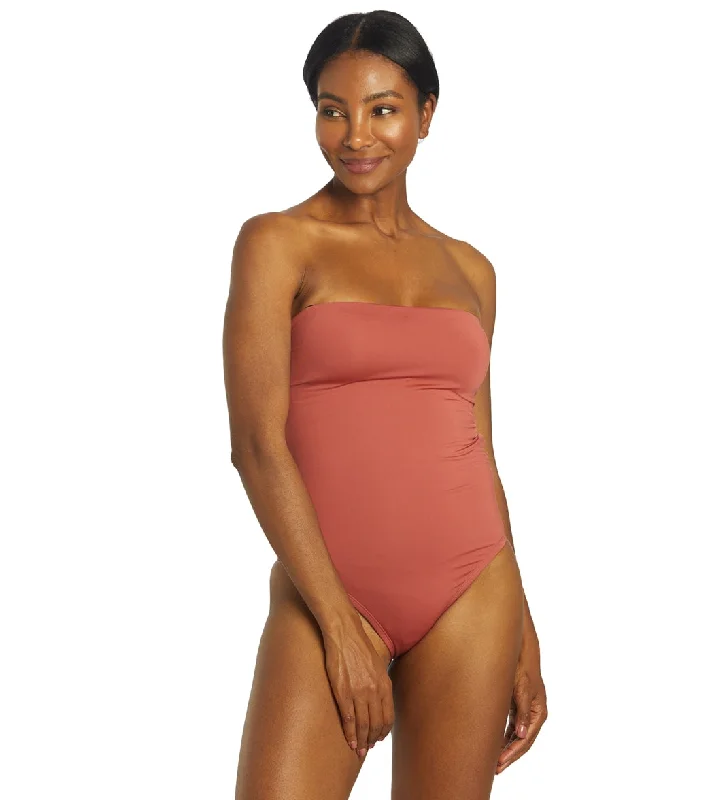 Nike Women's Solid Lace-Up Back Bandeau One Piece Swimsuit Canyon Rust Sporty Racerback Swimsuit Nike Women's Solid Lace-Up Back Bandeau One Piece Swimsuit Canyon Rust Sporty Racerback Swimsuit